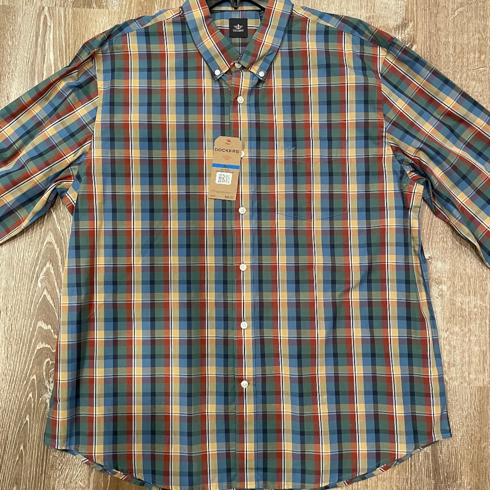 Dockers Fall Plaid Casual Button Down
